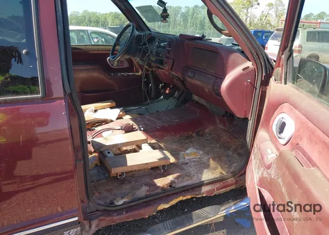 1998 Chevrolet K1500 Fleetside from USA, damaged, VIN 1GCEK19R0WR161525